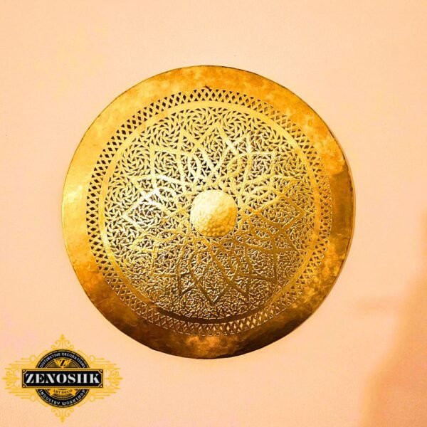 Elegant Braided Brass Wall Light - Subdued Radiance for Your Space